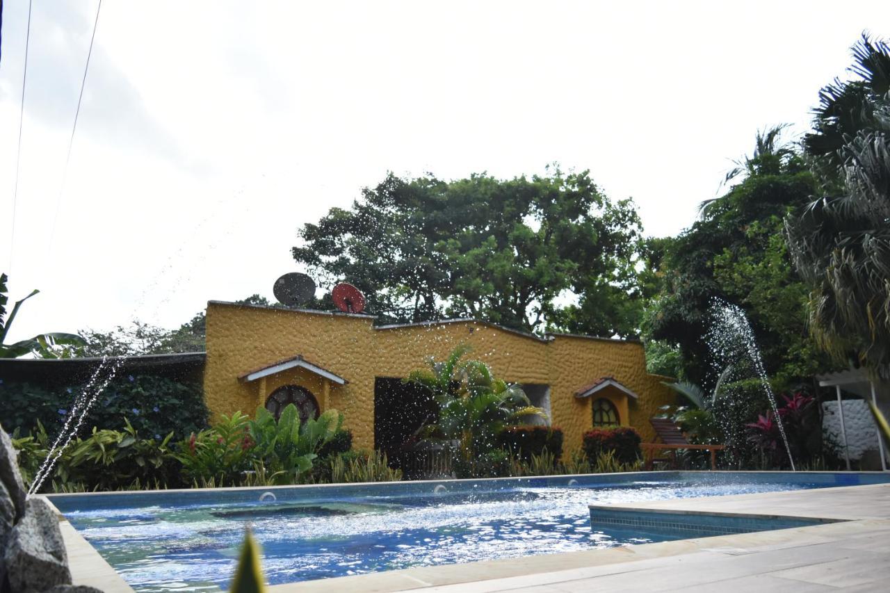 Eco Hostal Kuima 埃尔扎伊诺 外观 照片